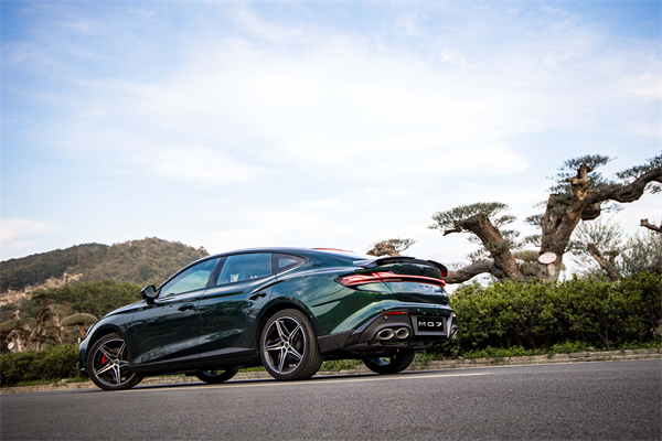 B级运动轿车新标杆来了，MG7 2025款智能登场，限时一口价11.29万元起